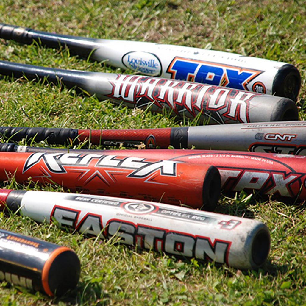 Swing Weight v.s. Printed Weight: How To Better Understand The True Weight Of Your Bat