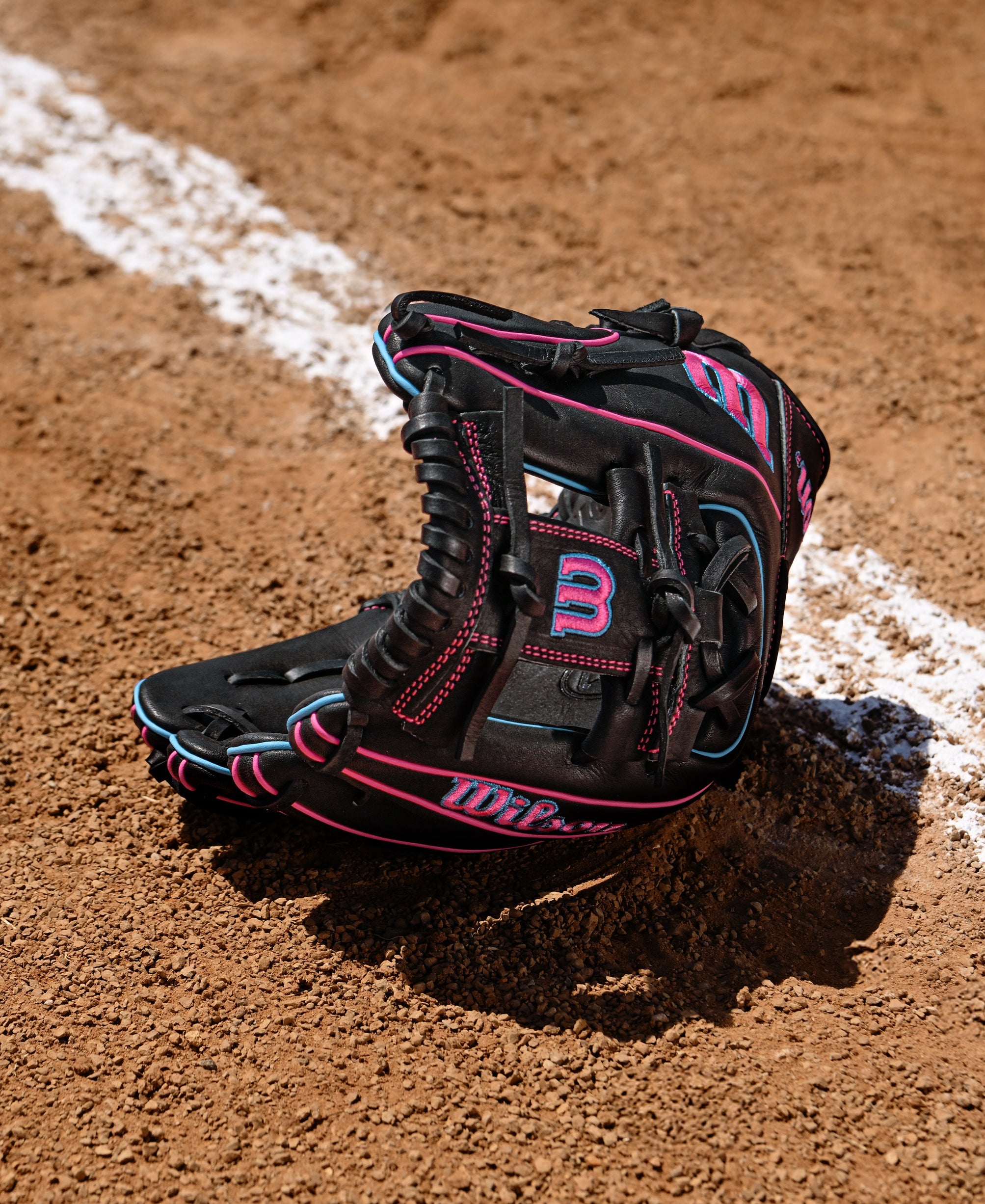 Wilson A1000 DP15 Pedroia Fit 11.5" Baseball Infield Glove
