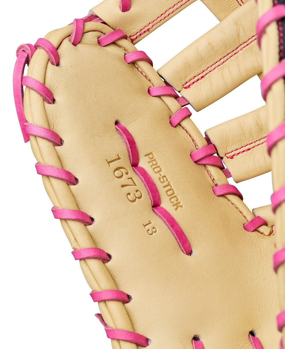 Wilson A2000 Annual Collection 1673SS Model 13" Superskin Baseball 1st Base Mitt