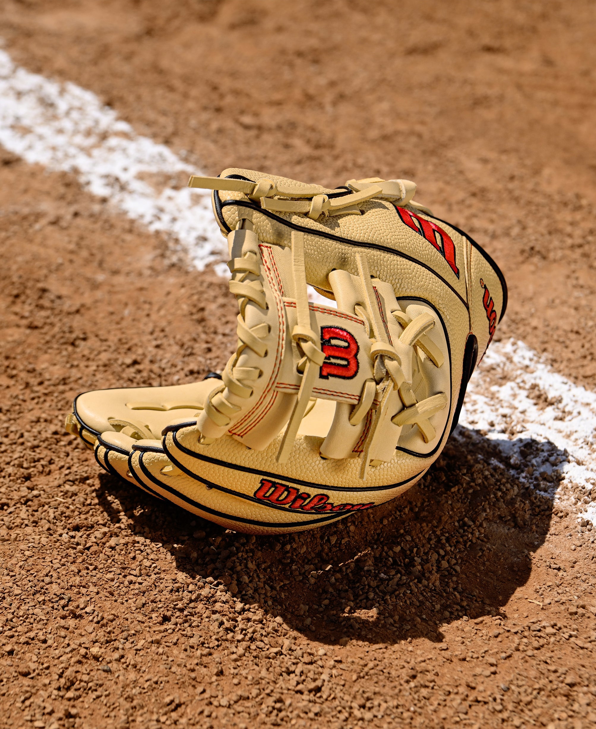 Wilson A1000 PF11 Pedroia Fit 11" Baseball Infield Glove with SuperSkin