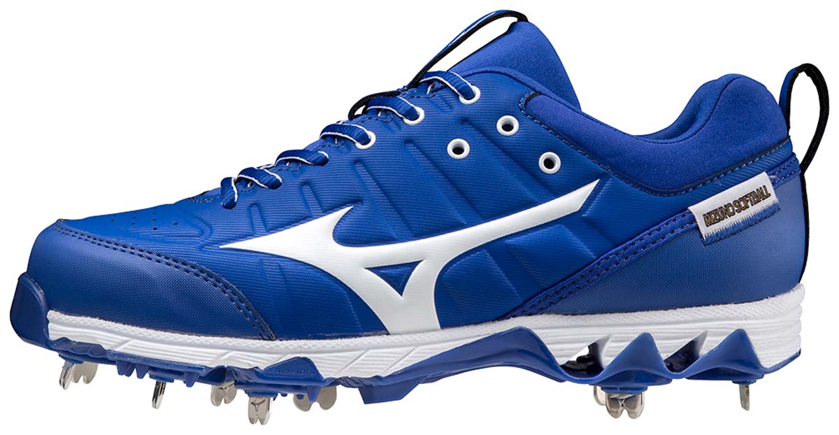 Mizuno 9-Spike Swift 7 Adult Womens Low Metal Fastpitch Cleats