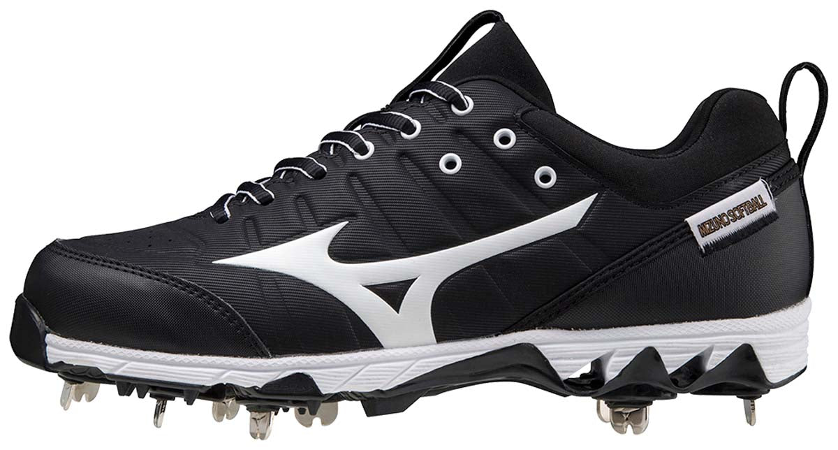 Mizuno 9-Spike Swift 7 Adult Womens Low Metal Fastpitch Cleats