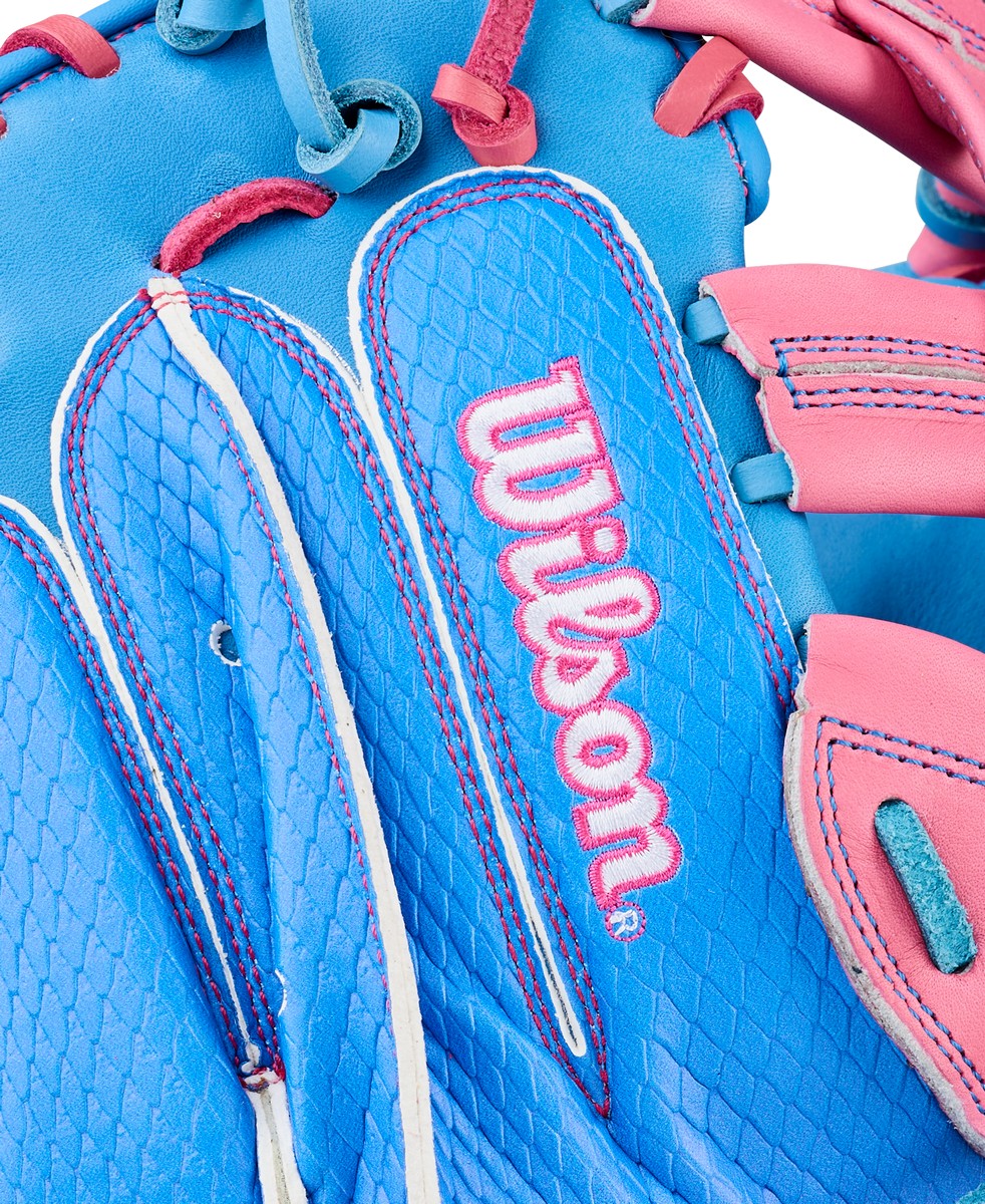 Wilson Limited Edition A1000 "Momentum" FPCM Model 33" Fastpitch Catcher's Mitt