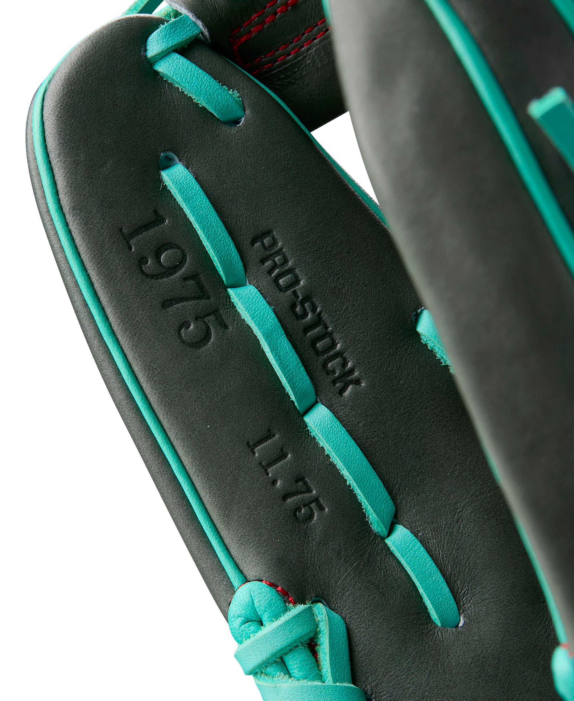 Wilson Summer 2025 A2000 1975 Model 11.75" Infield Baseball Glove