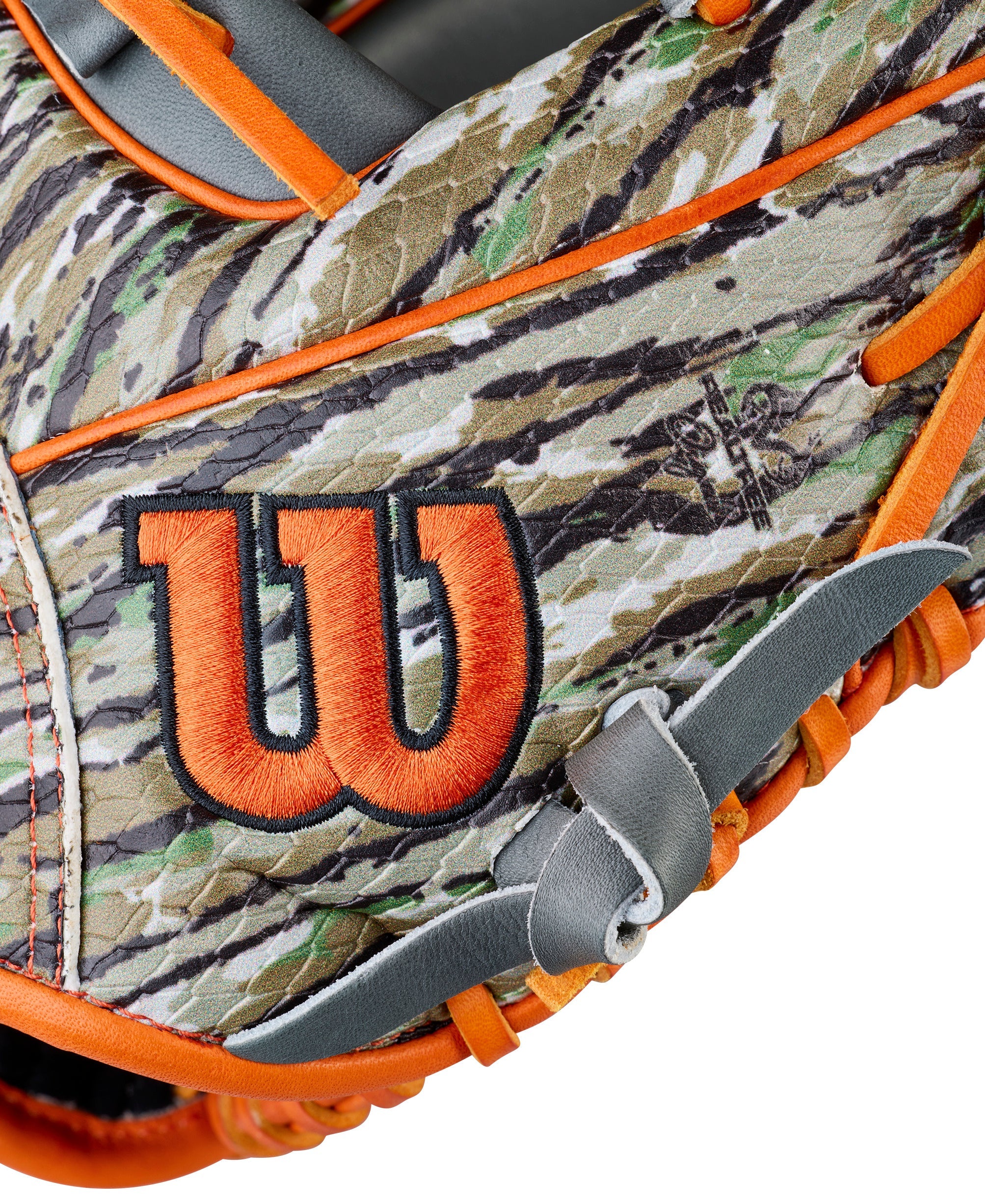 Wilson Winter 2025 A2000 SuperSkin Gunnar Henderson Game Model 11.75" Infield Baseball Glove