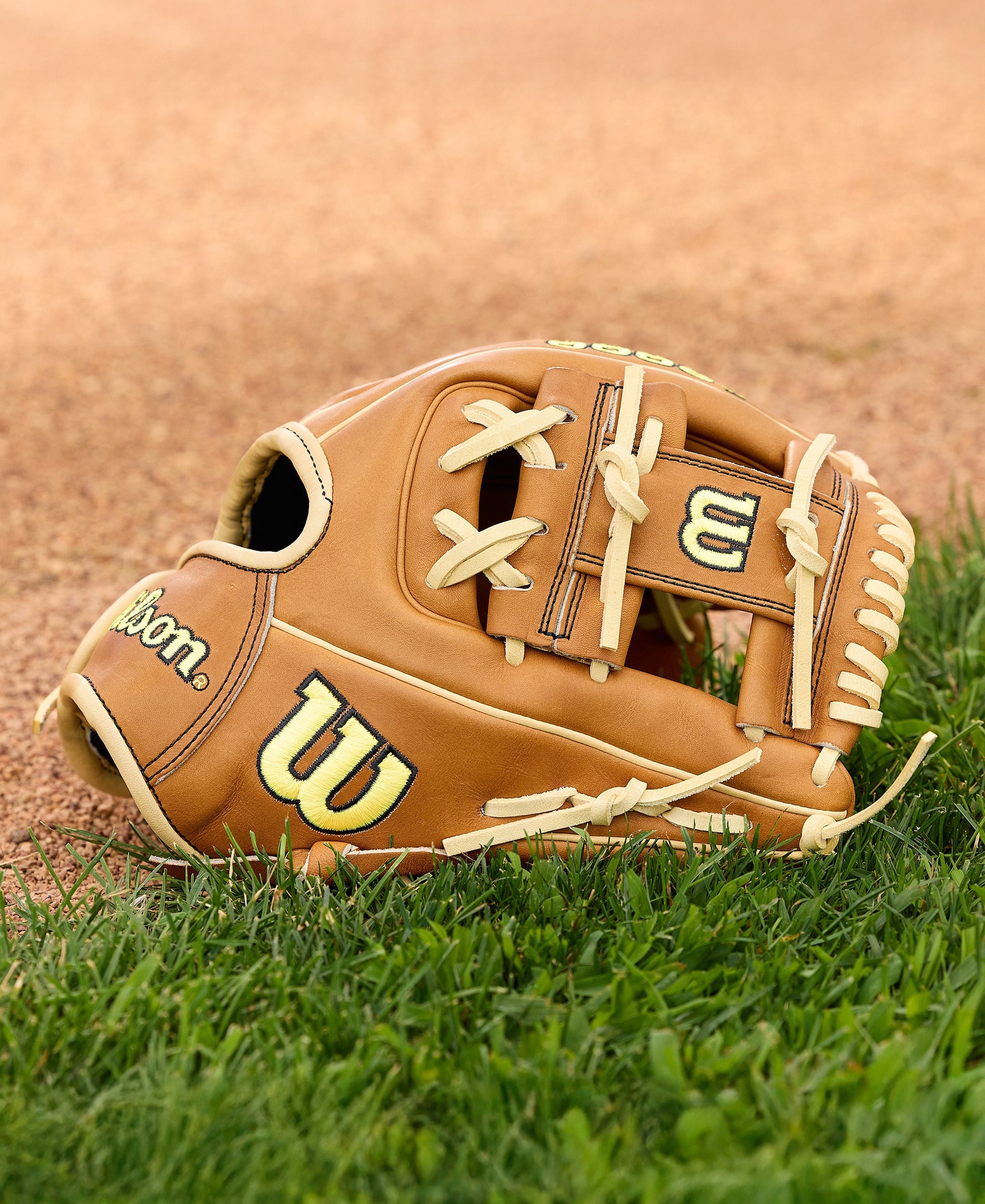 Wilson A2000 Classic DP15 Pedroia Fit Model 11.5