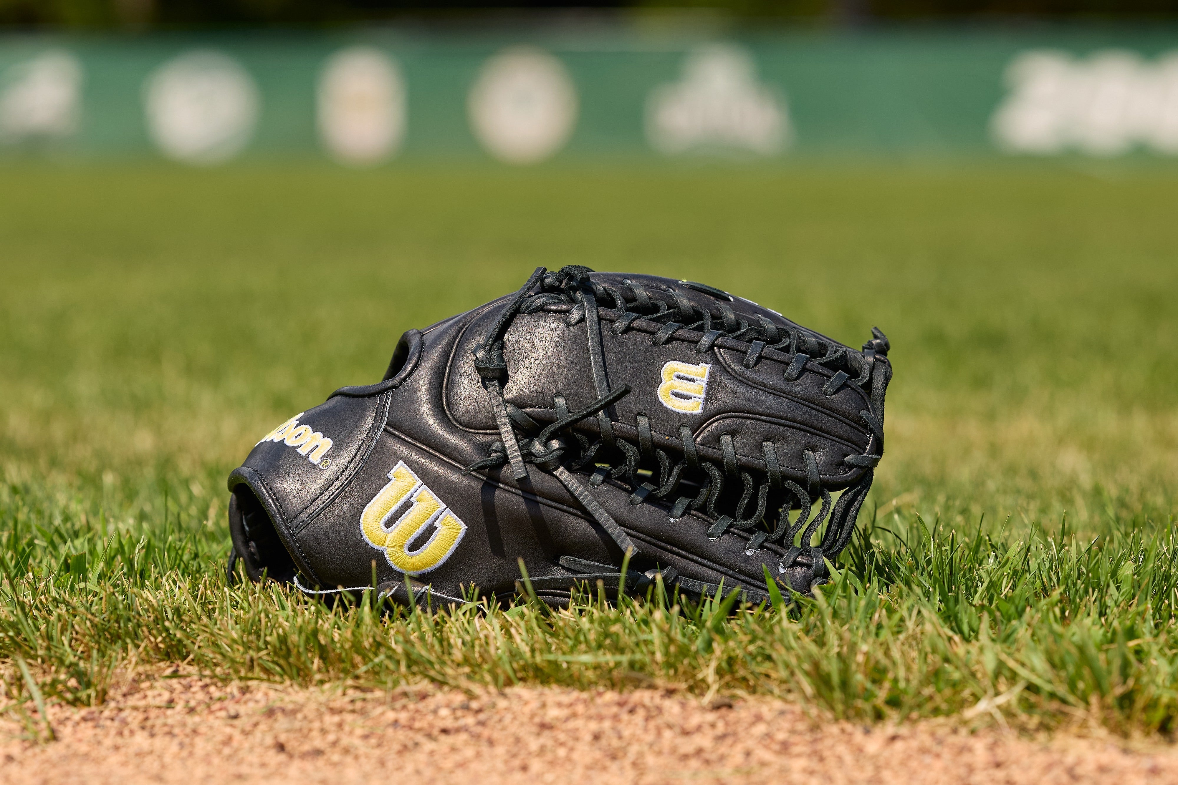 Wilson A2000 Classic OT7 Model 12.75" Baseball Outfield Glove