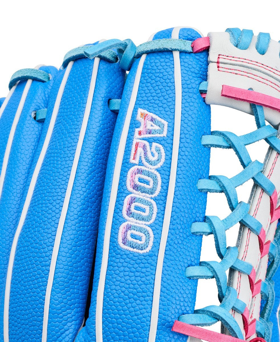 Wilson A2000 2026 Love the Moment FPT125 Model 12.5" Outfield Fastpitch Glove